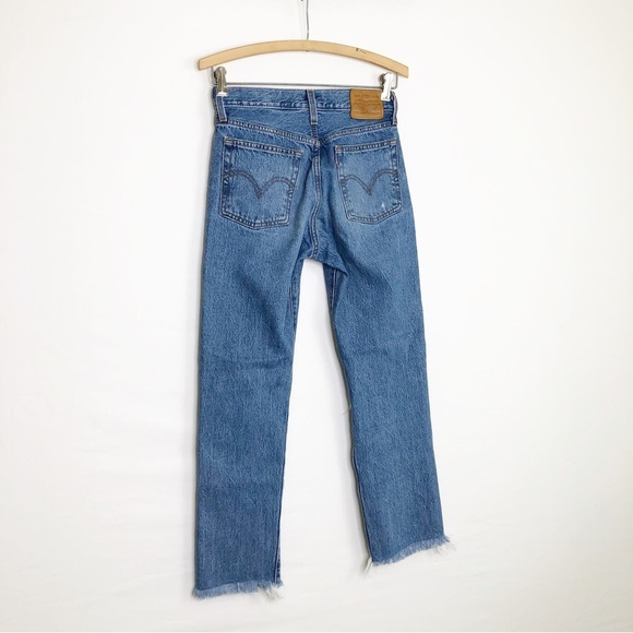 Levi’s wedgy, straight button, fly, distressed jeans - Picture 9 of 12
